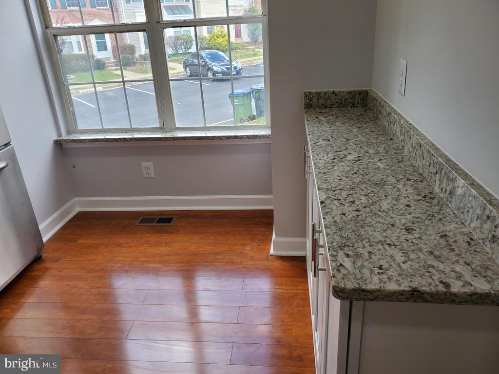 211 STERLING COURT