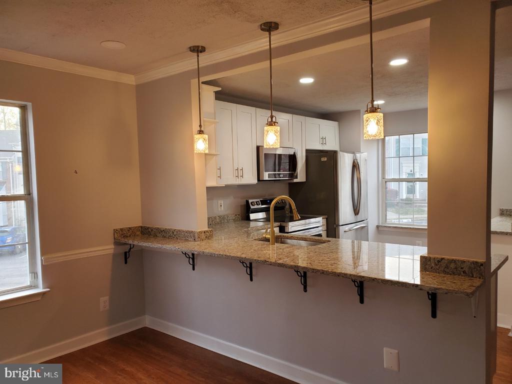 211 STERLING COURT