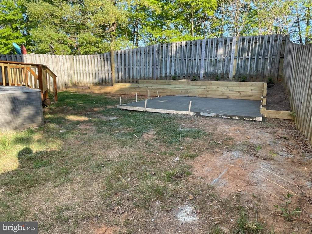 211 STERLING COURT