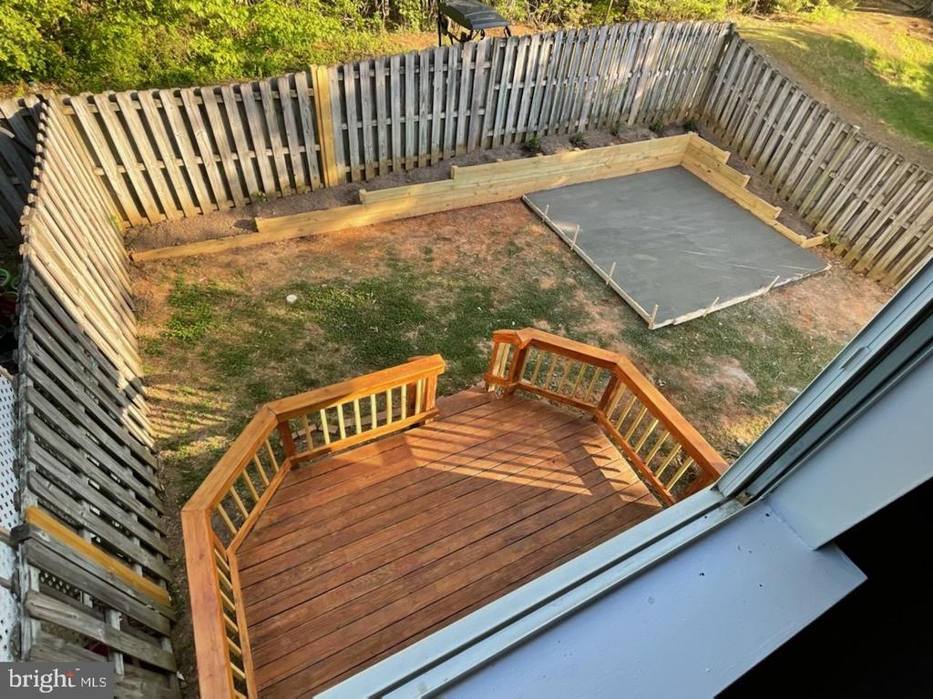 211 STERLING COURT