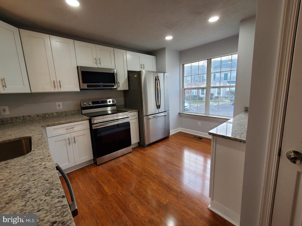 211 STERLING COURT