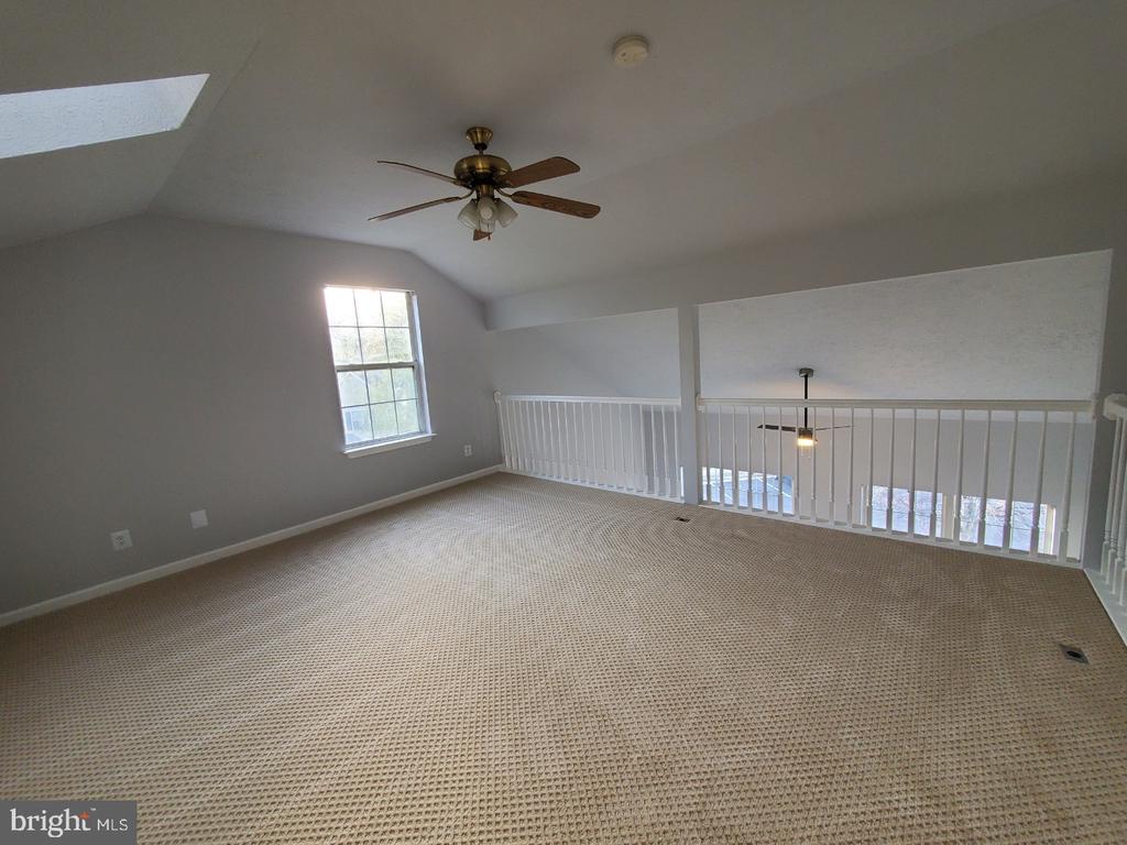 211 STERLING COURT
