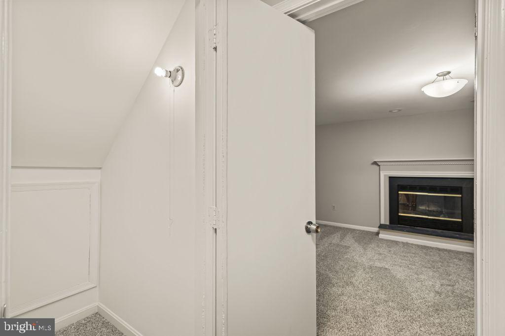 41 MEADOWOOD DRIVE