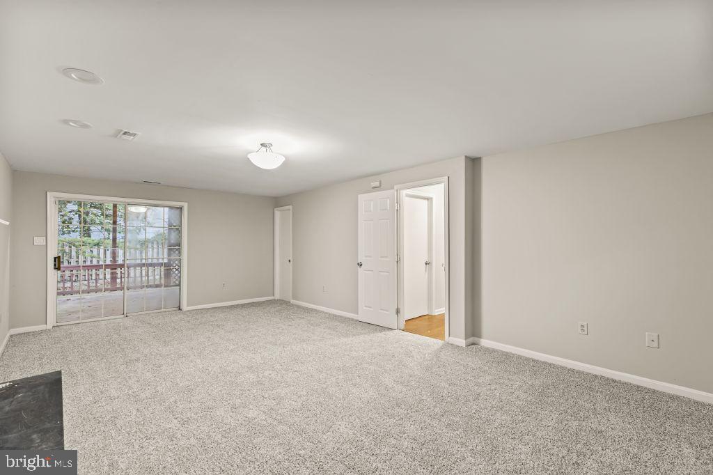 41 MEADOWOOD DRIVE