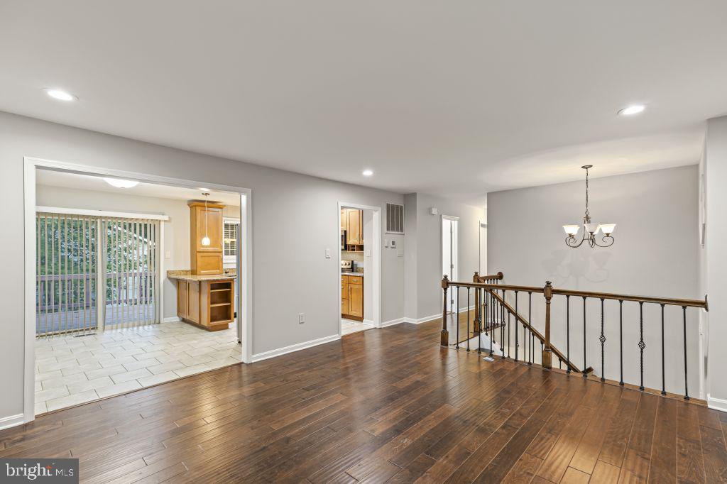41 MEADOWOOD DRIVE