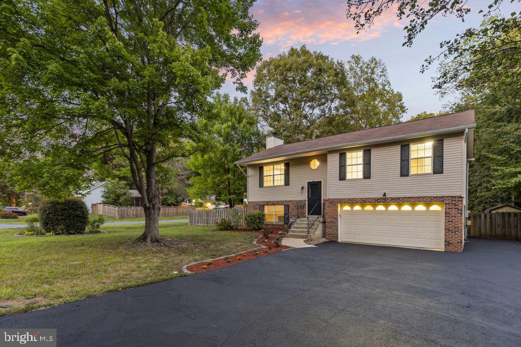 41 MEADOWOOD DRIVE