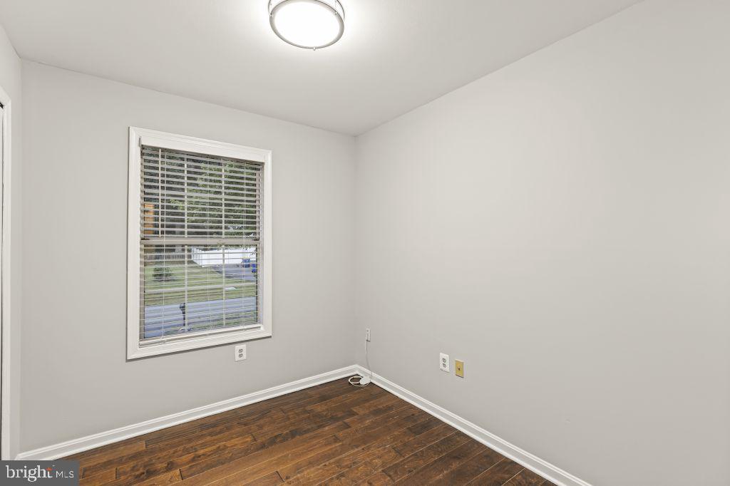 41 MEADOWOOD DRIVE
