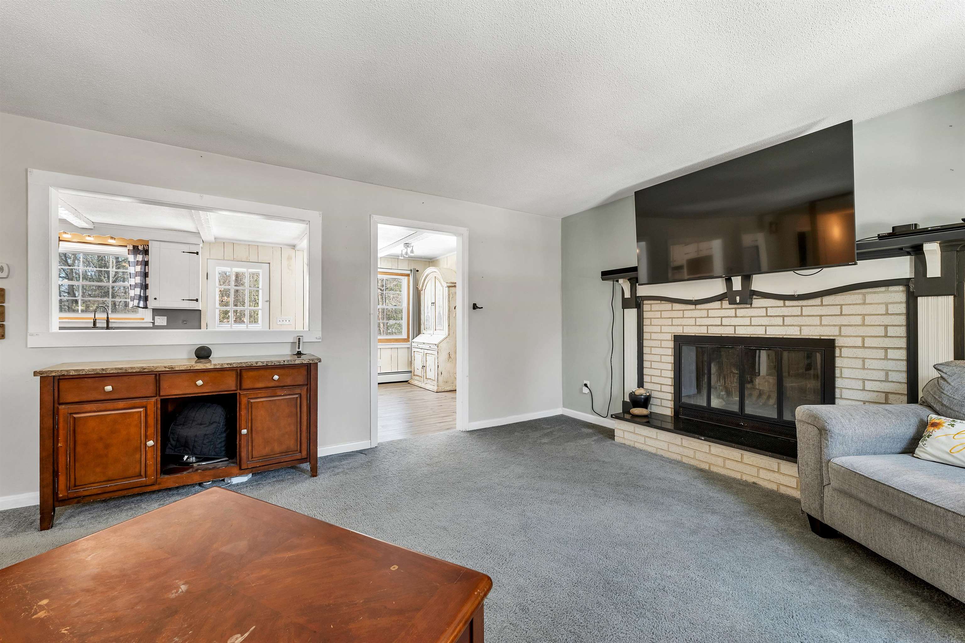 84 Douglas Drive