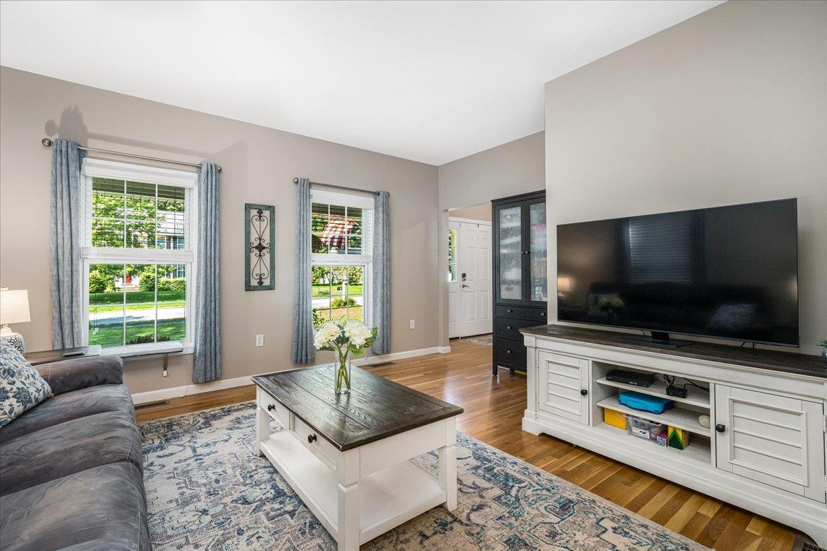 8 Jessica Drive