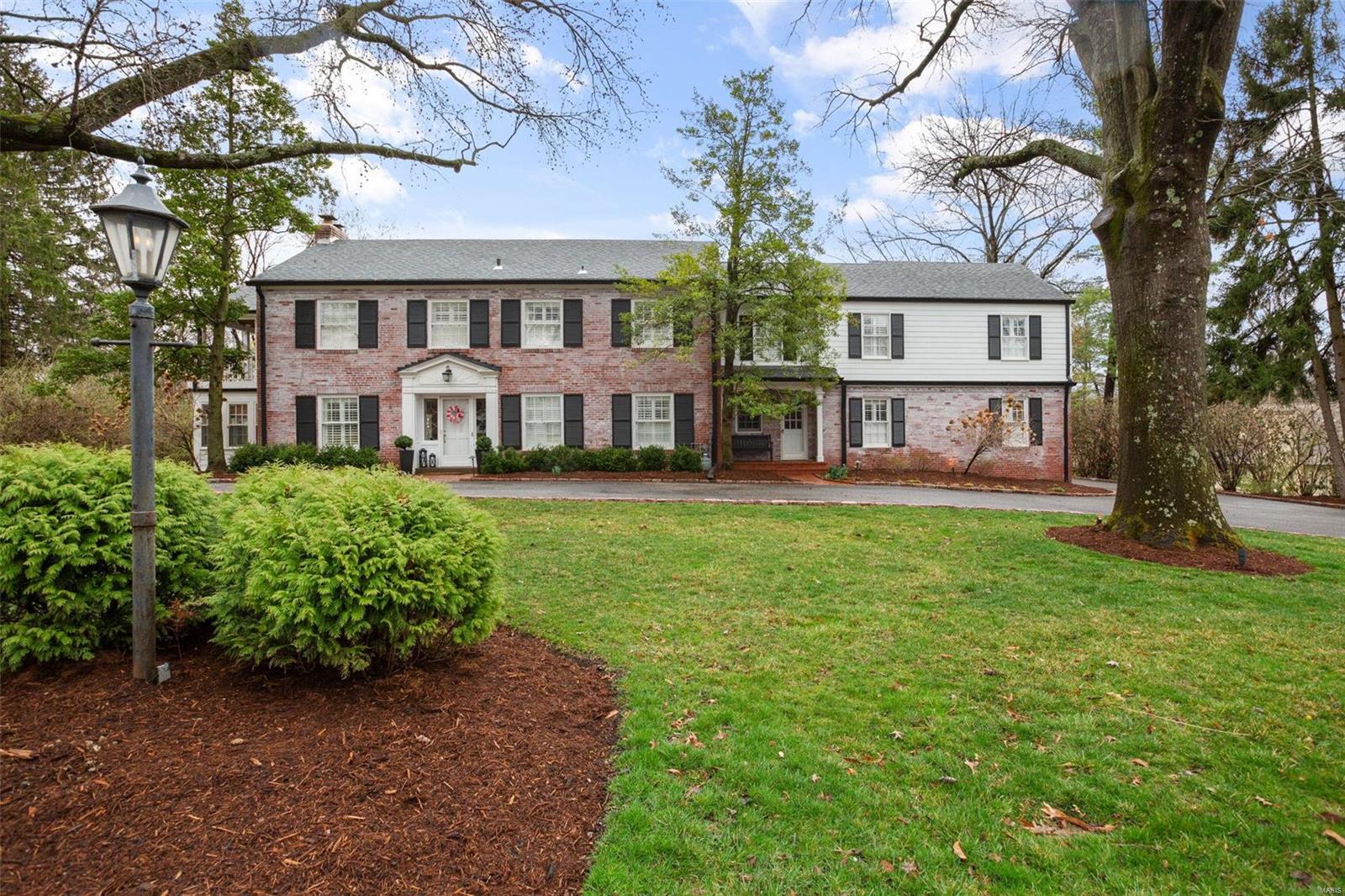 64 Briarcliff Street