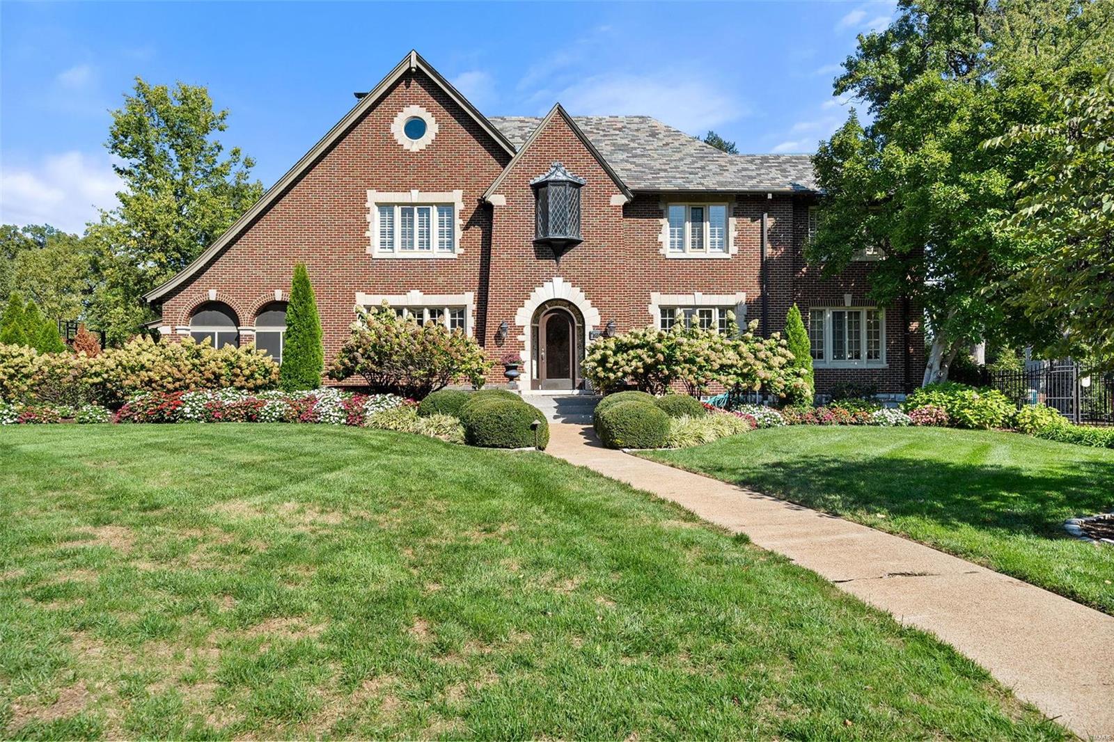 7355 Westmoreland Drive