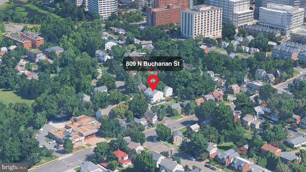 809 N BUCHANAN STREET