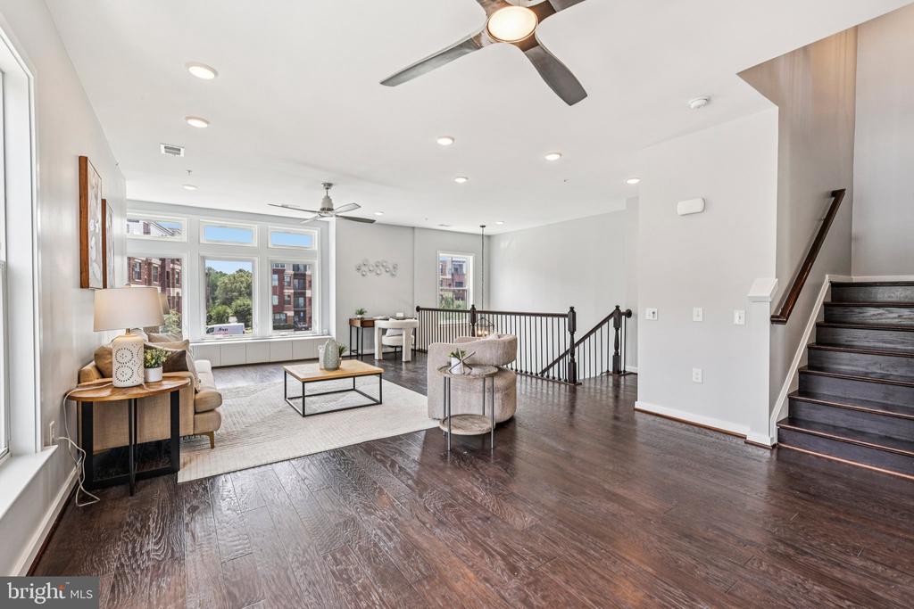 3972 NORTON PLACE
