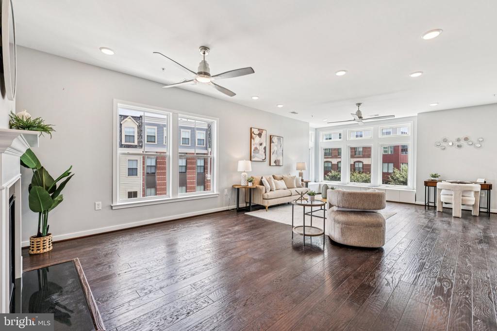 3972 NORTON PLACE