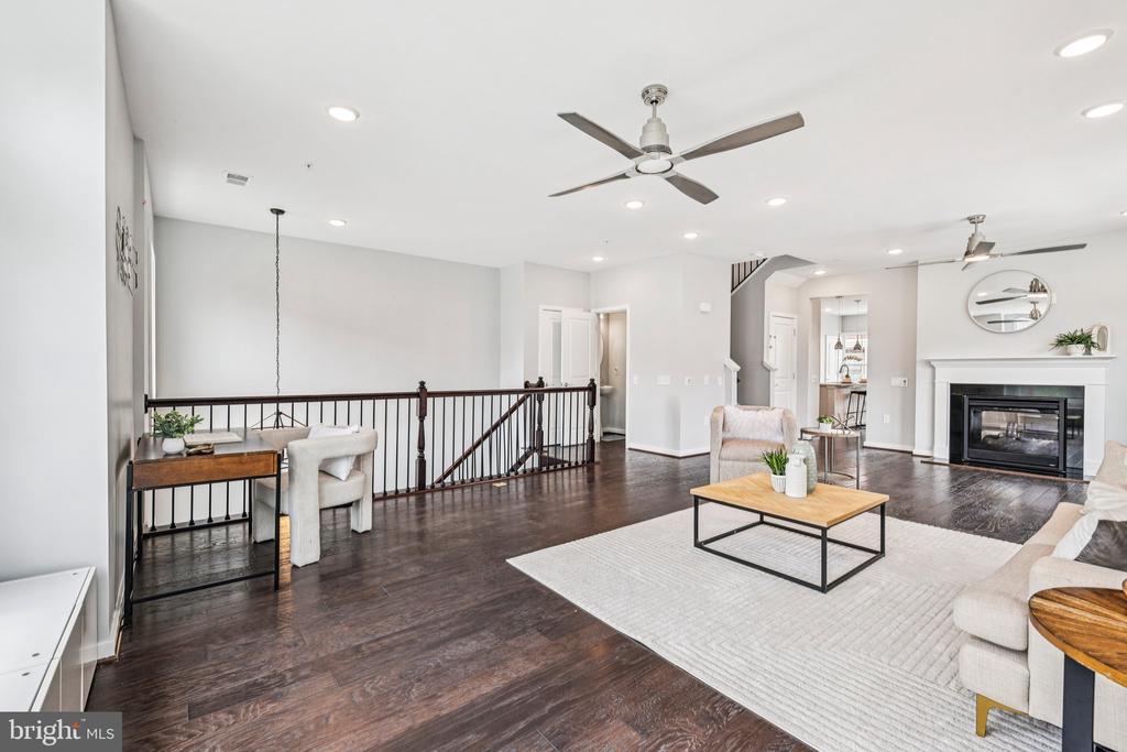 3972 NORTON PLACE