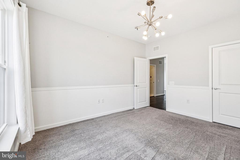 3972 NORTON PLACE