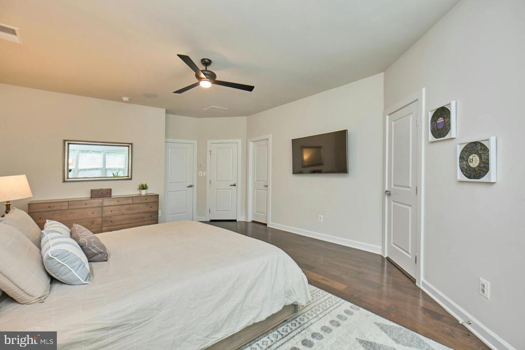 3060 WILD BLUE INDIGO COURT