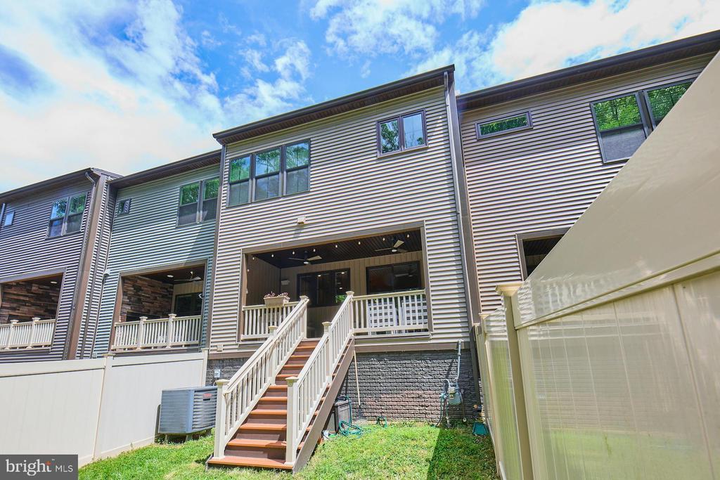 3060 WILD BLUE INDIGO COURT