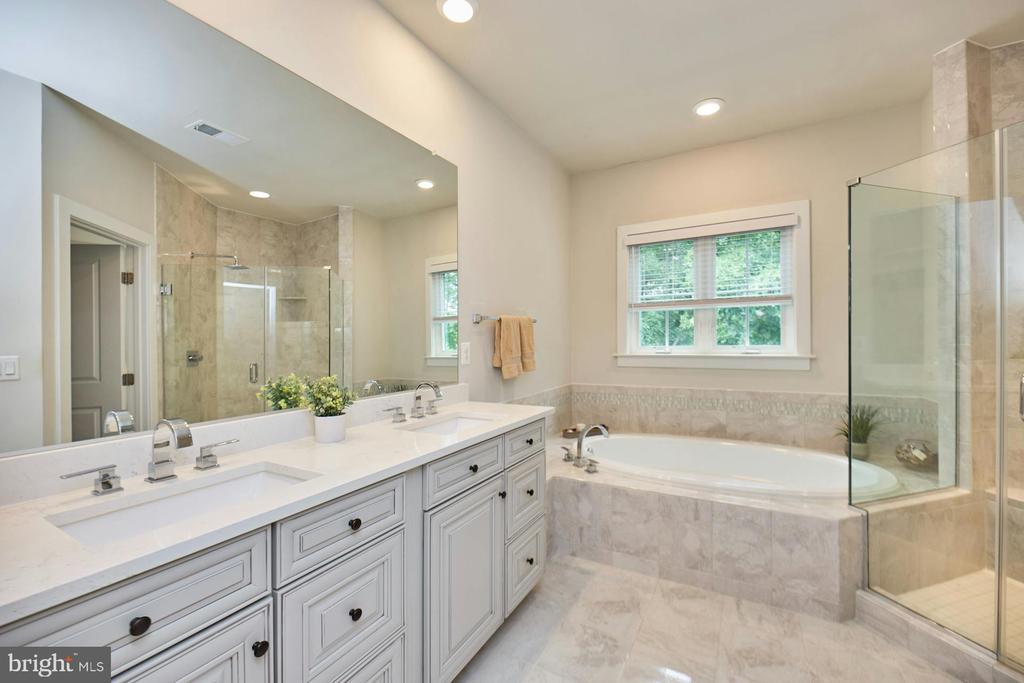 3060 WILD BLUE INDIGO COURT