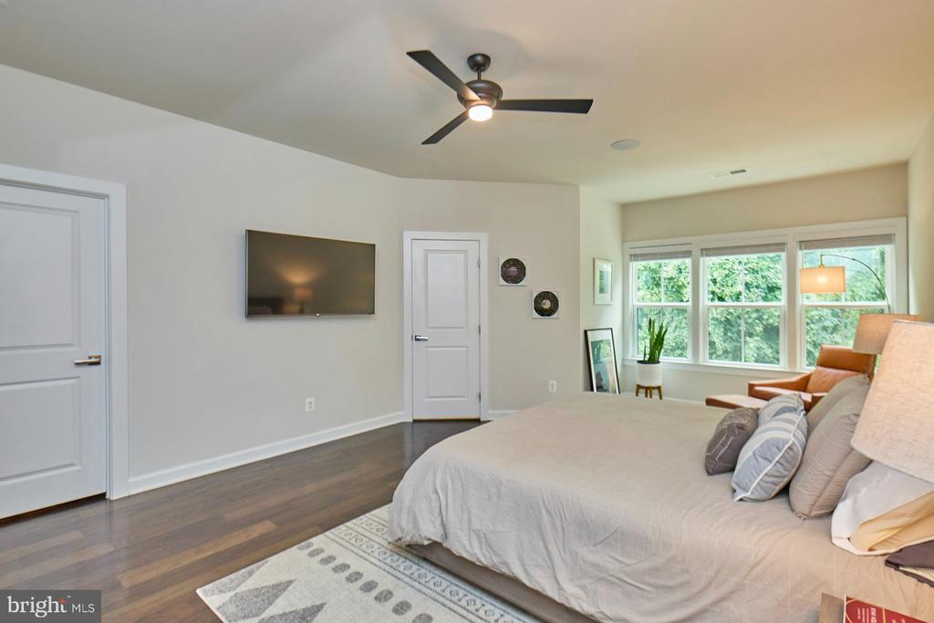 3060 WILD BLUE INDIGO COURT