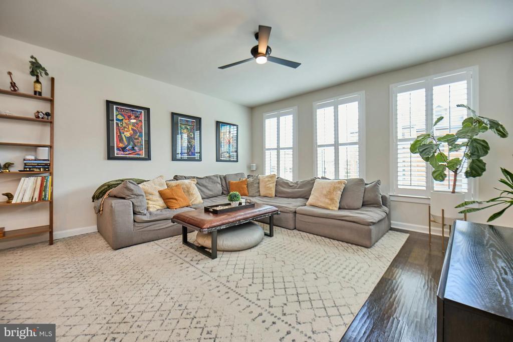 3060 WILD BLUE INDIGO COURT