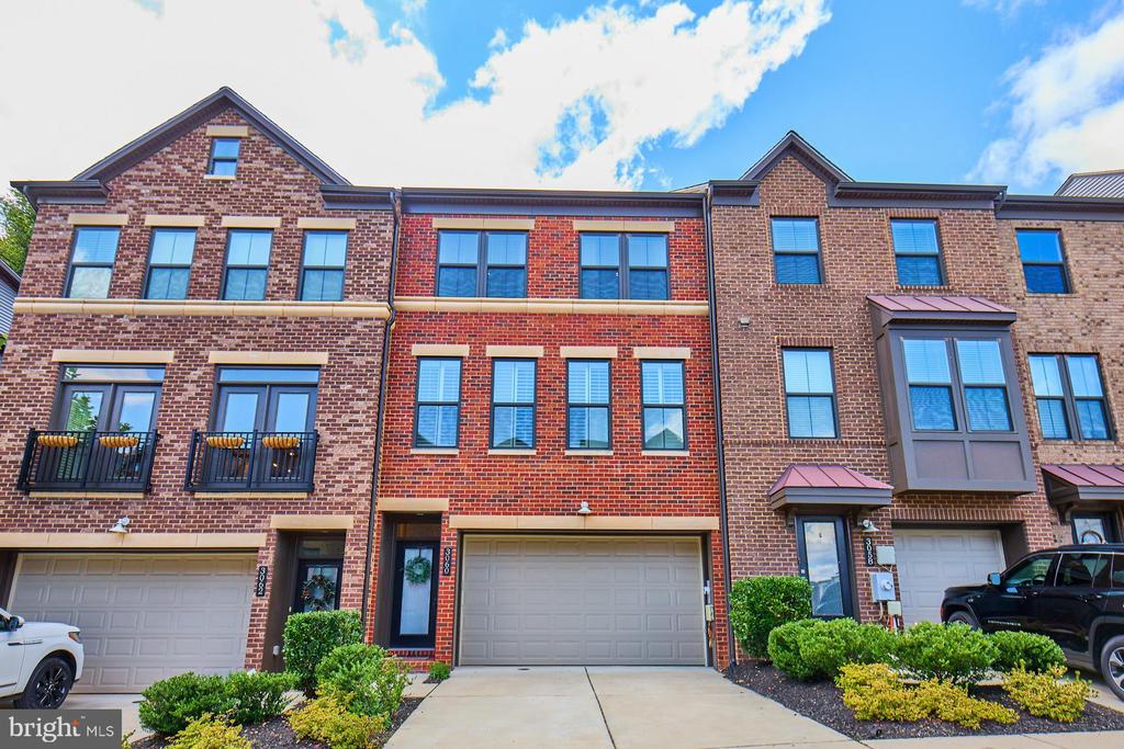 3060 WILD BLUE INDIGO COURT
