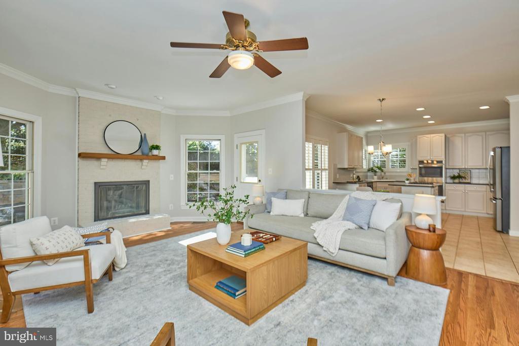 2561 HOLLY MANOR DRIVE