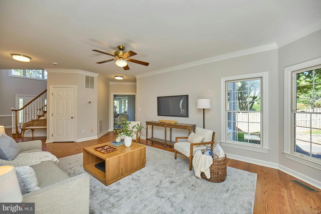 2561 HOLLY MANOR DRIVE