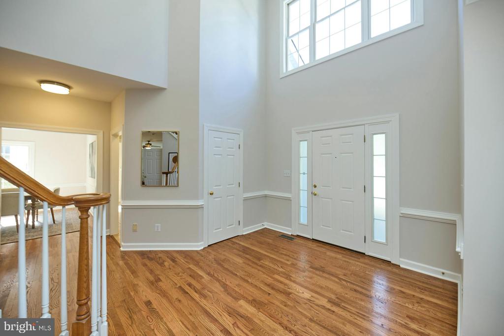 2561 HOLLY MANOR DRIVE