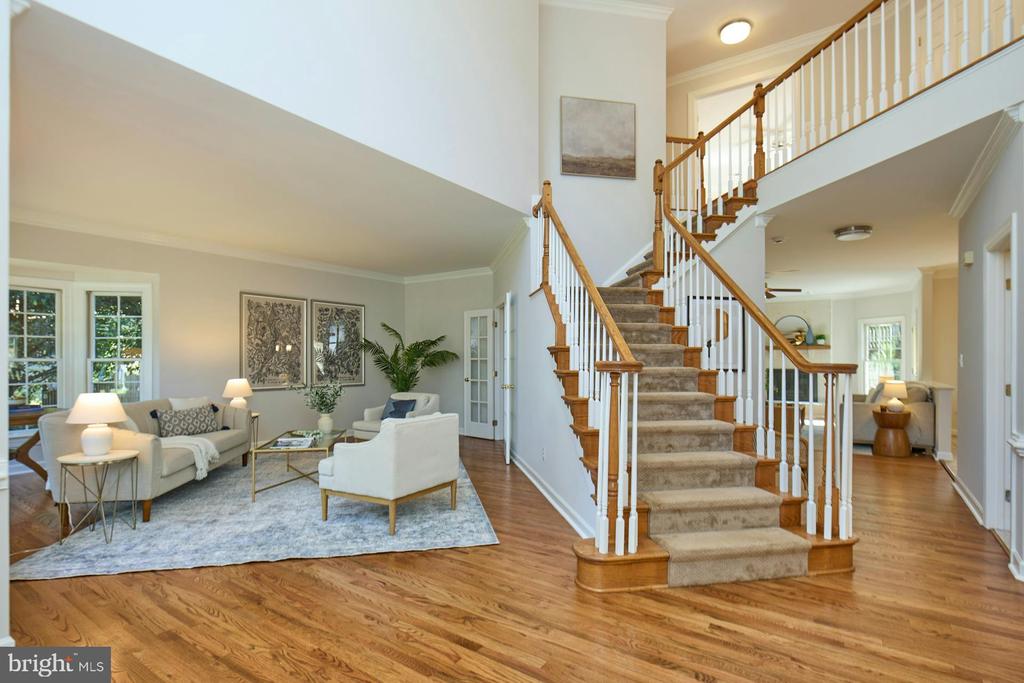 2561 HOLLY MANOR DRIVE
