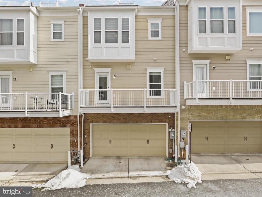 3057 WATERLOO LANE