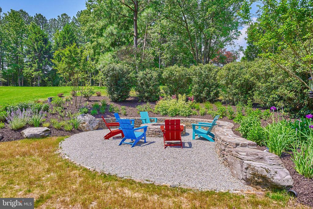 1106 TOWLSTON ROAD