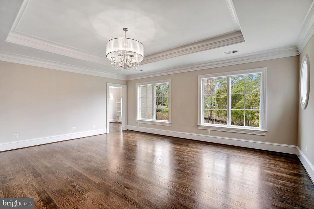 1106 TOWLSTON ROAD