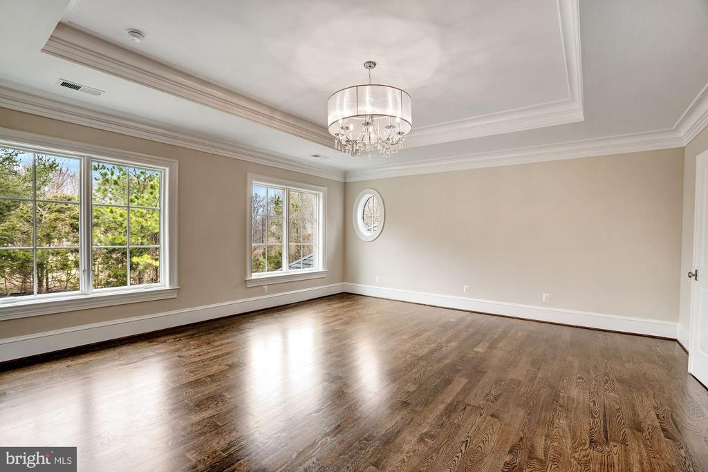 1106 TOWLSTON ROAD