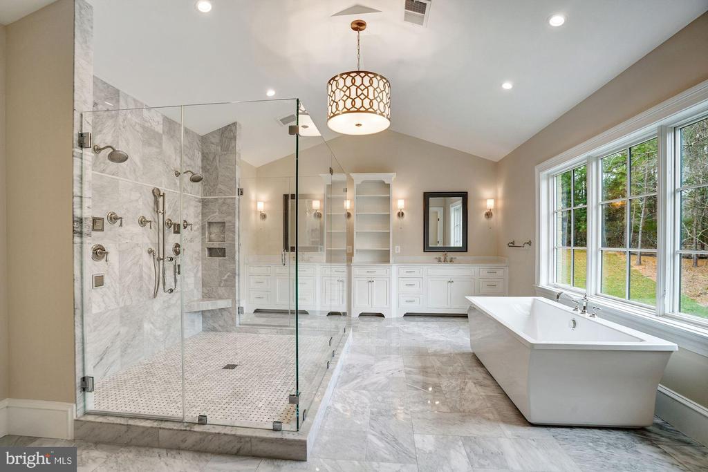 1106 TOWLSTON ROAD