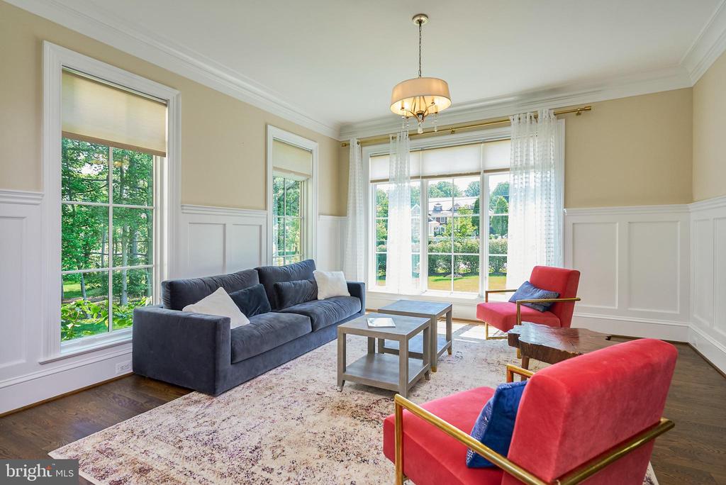 1106 TOWLSTON ROAD