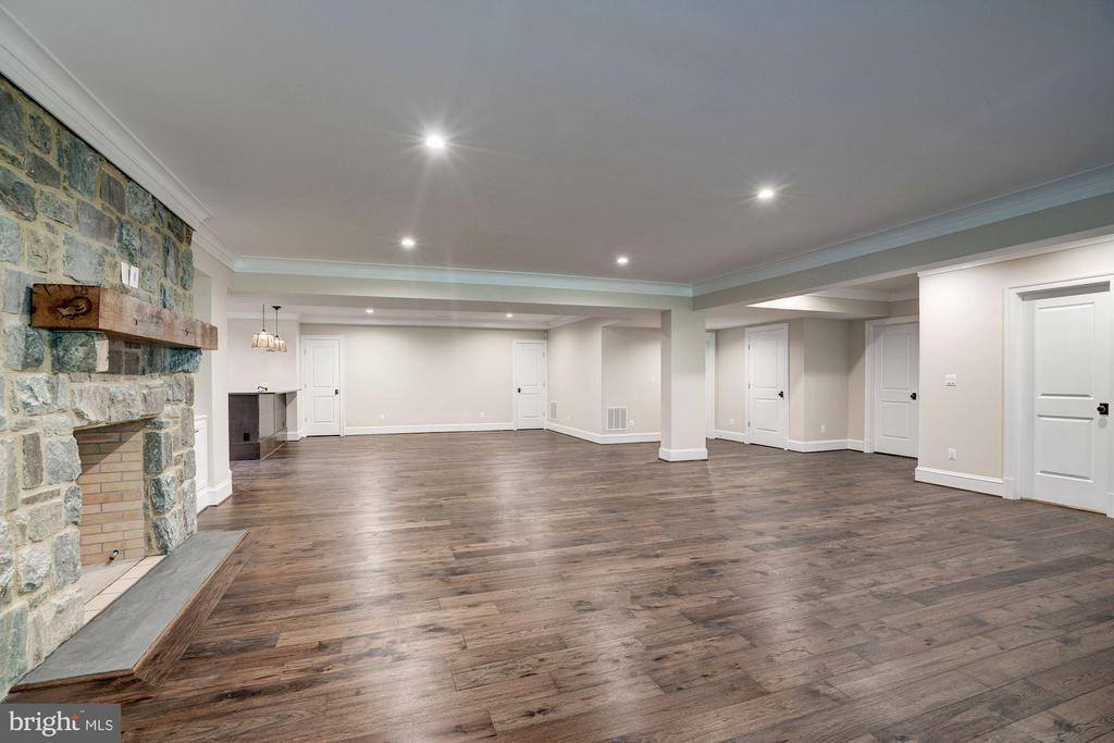 1106 TOWLSTON ROAD