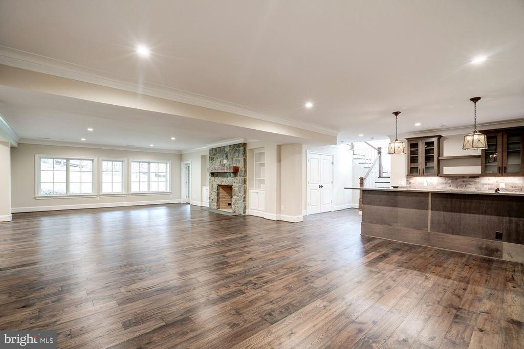1106 TOWLSTON ROAD
