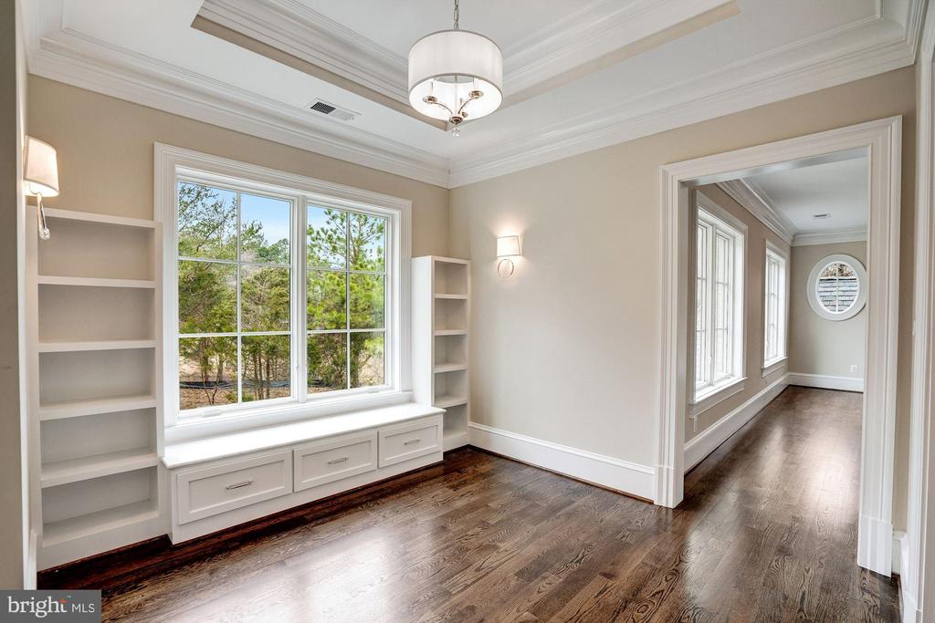 1106 TOWLSTON ROAD