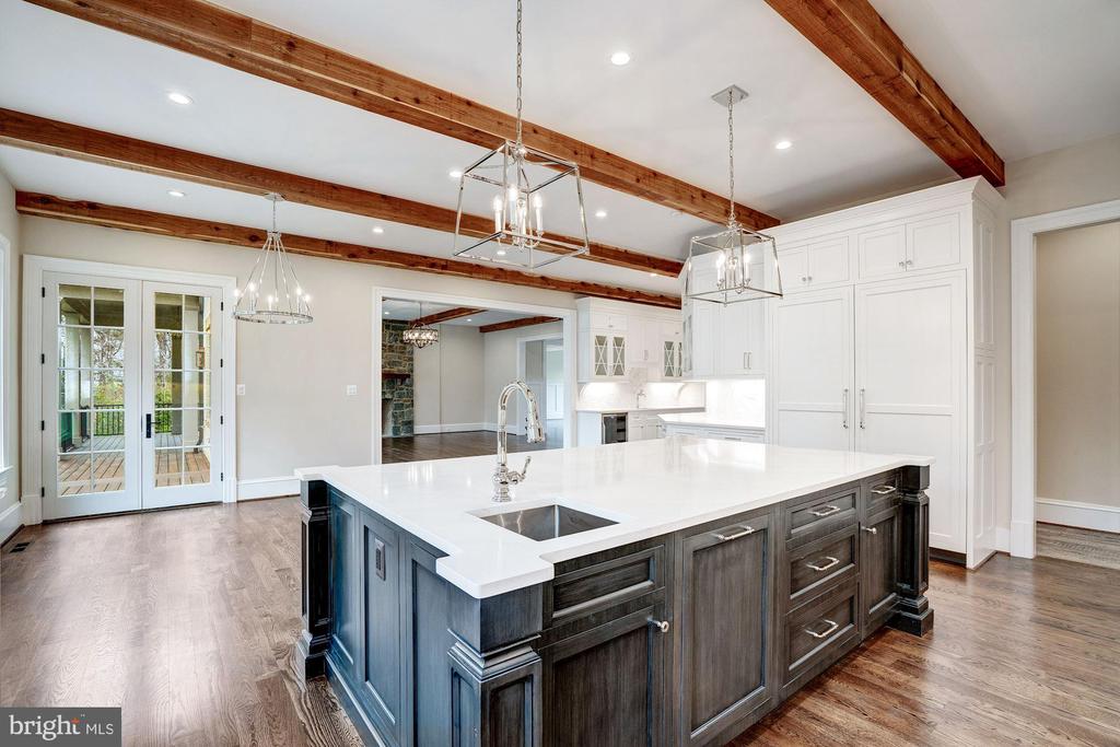1106 TOWLSTON ROAD