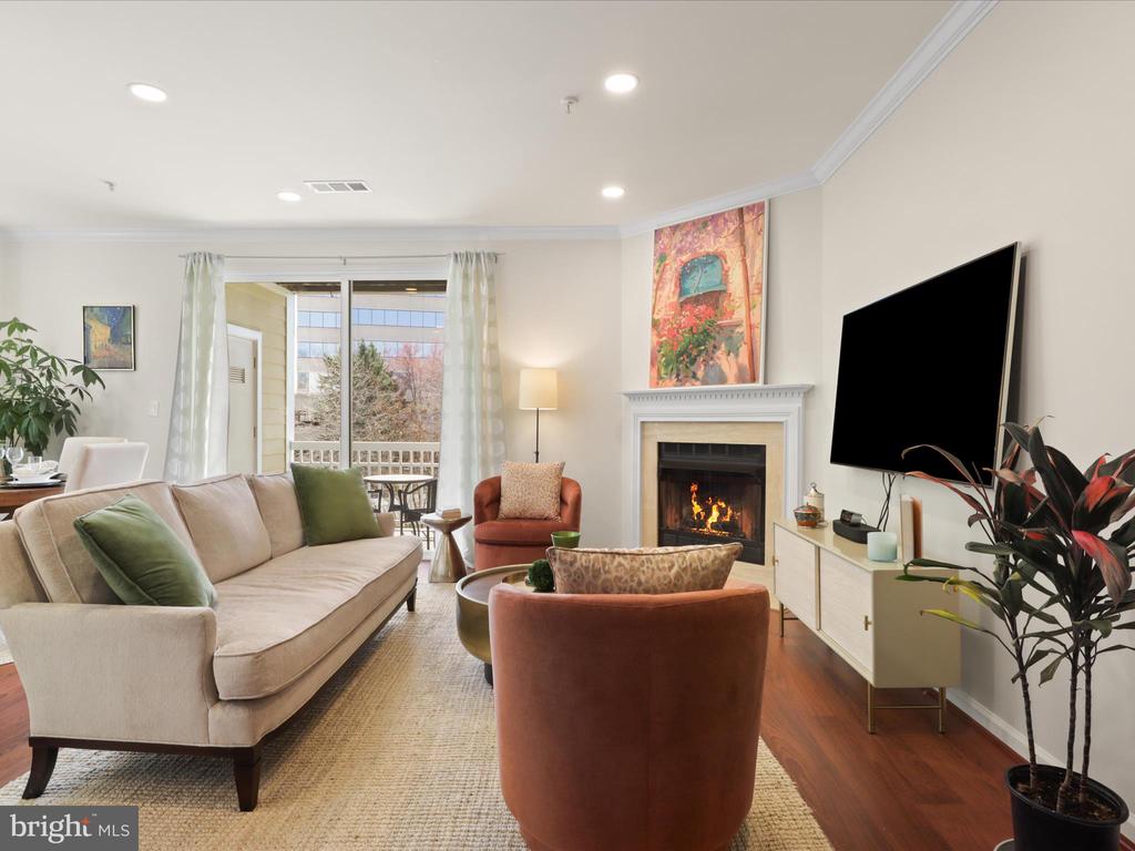 12901 ALTON SQUARE Unit: 201