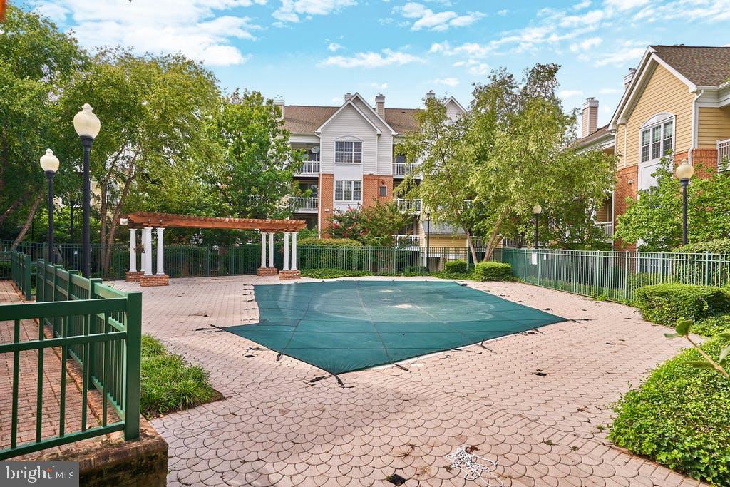 12901 ALTON SQUARE Unit: 201