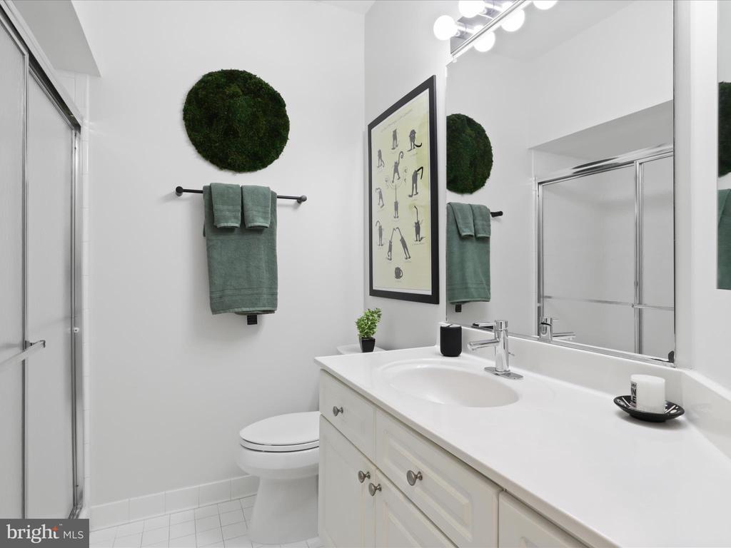 12901 ALTON SQUARE Unit: 201
