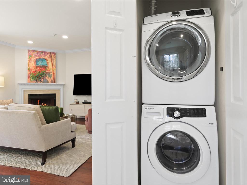 12901 ALTON SQUARE Unit: 201