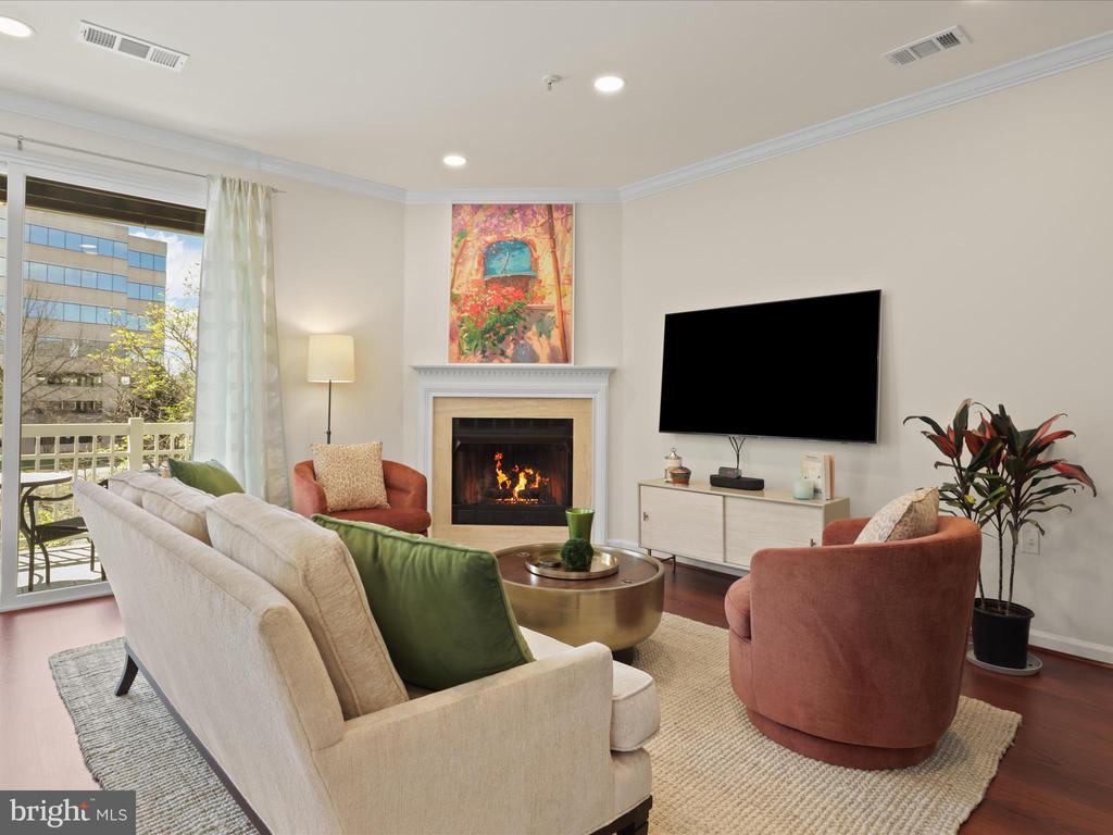 12901 ALTON SQUARE Unit: 201