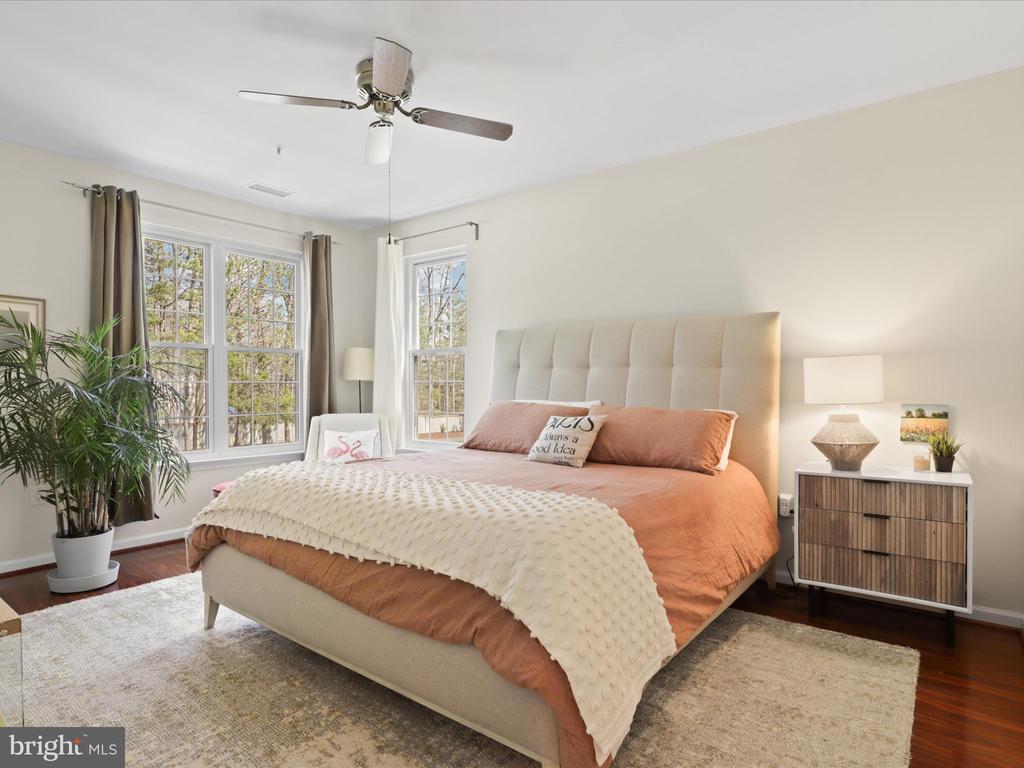 12901 ALTON SQUARE Unit: 201