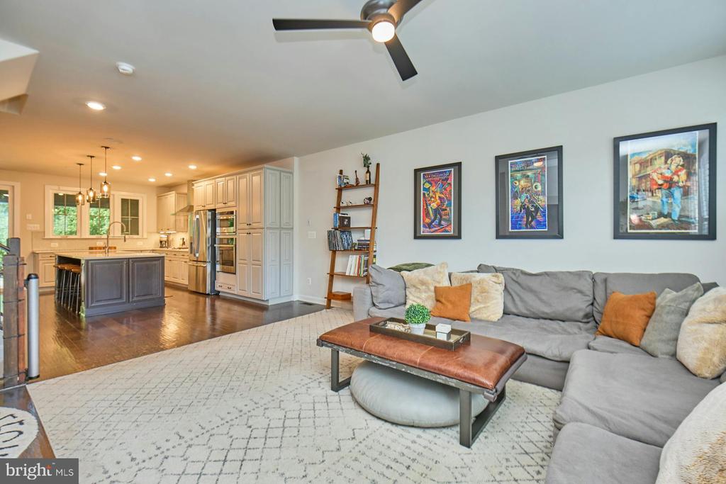 3060 WILD BLUE INDIGO COURT
