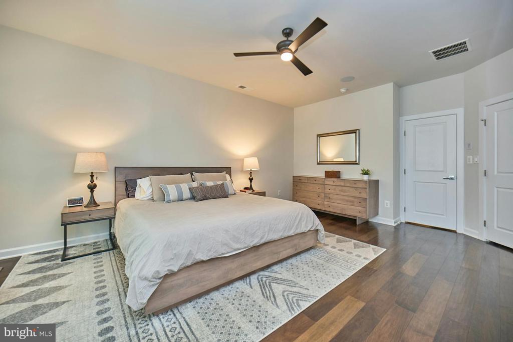 3060 WILD BLUE INDIGO COURT