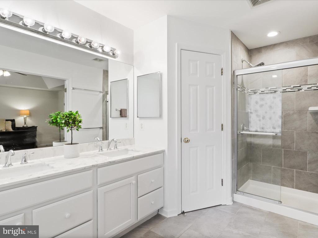 9354 DEER GLEN COURT