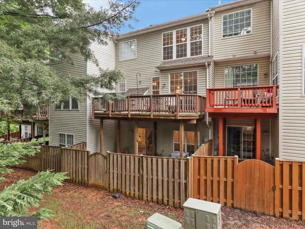 9354 DEER GLEN COURT